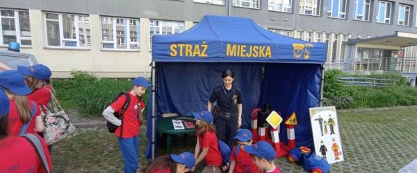 O bezpieczeństwie w plenerze z okazji Dnia Dziecka